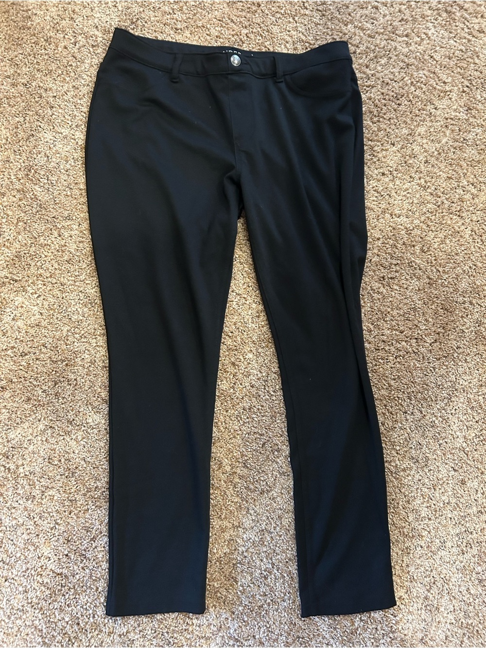 Lee Riders Jegging Pants Ladies Skinny Leg Black Stretch Ankle Slacks Size 10.